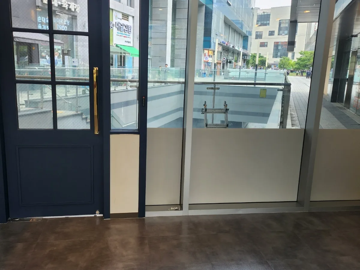 함안군 법수면 점포 카운터 검사실 위생청소 사례 - 행진크린